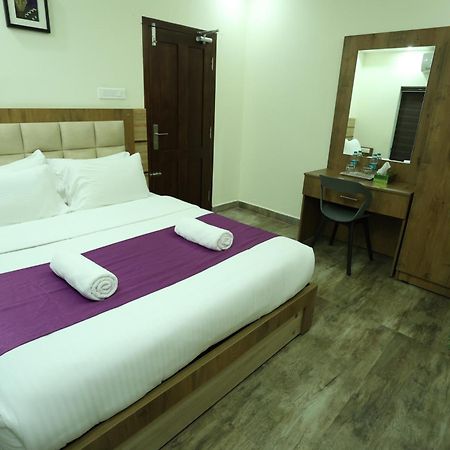 Balaji Regency Kanhangad Kannangad Zewnętrze zdjęcie