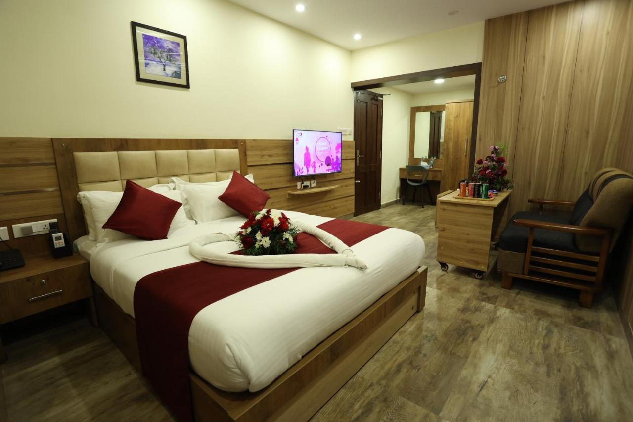 Balaji Regency Kanhangad Kannangad Zewnętrze zdjęcie