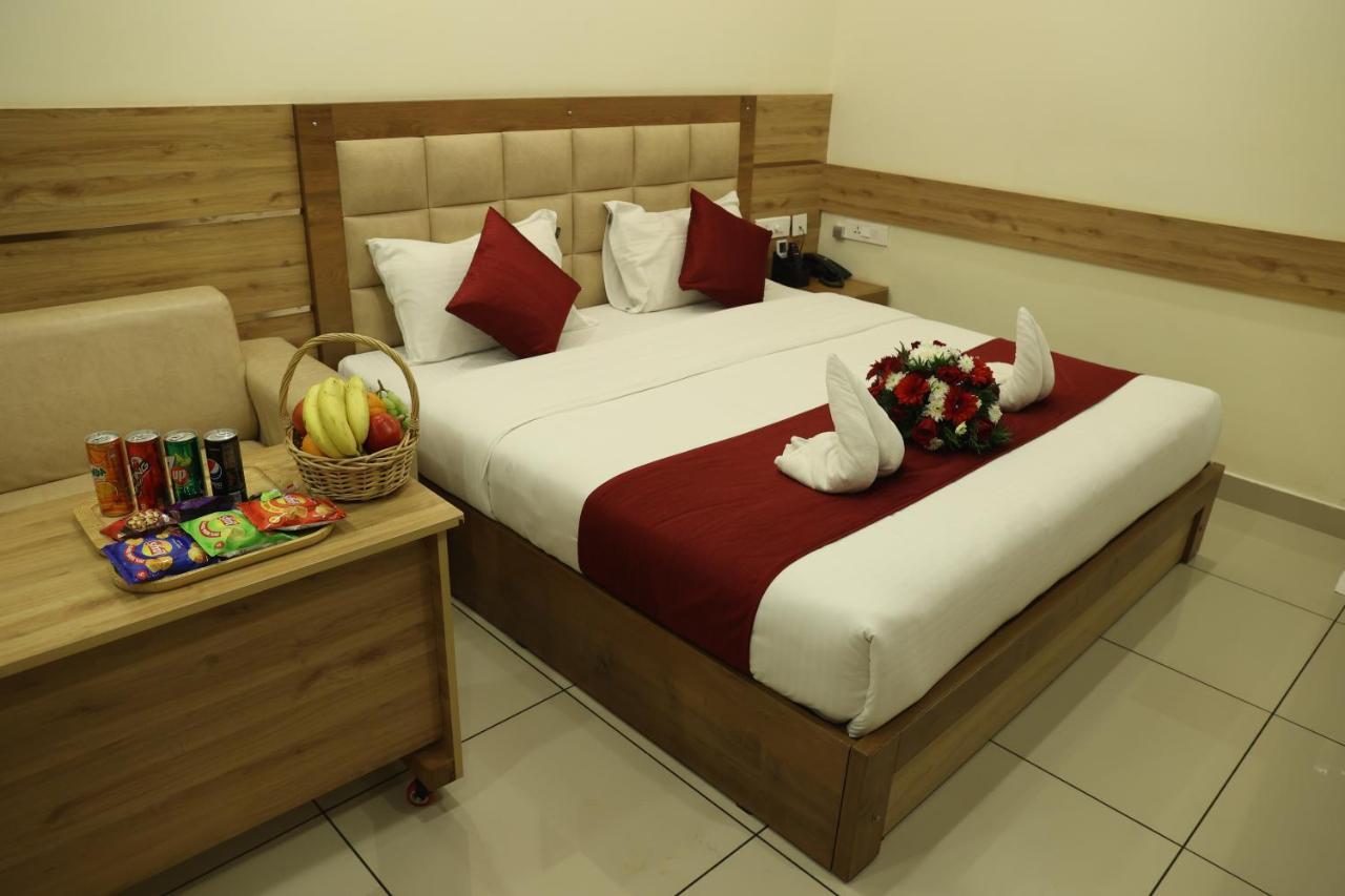 Balaji Regency Kanhangad Kannangad Zewnętrze zdjęcie