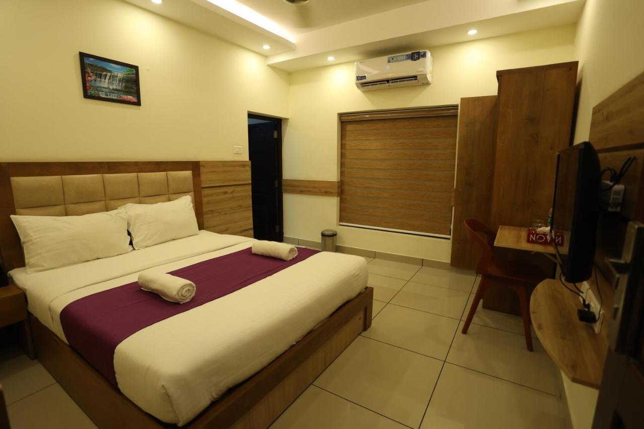 Balaji Regency Kanhangad Kannangad Zewnętrze zdjęcie