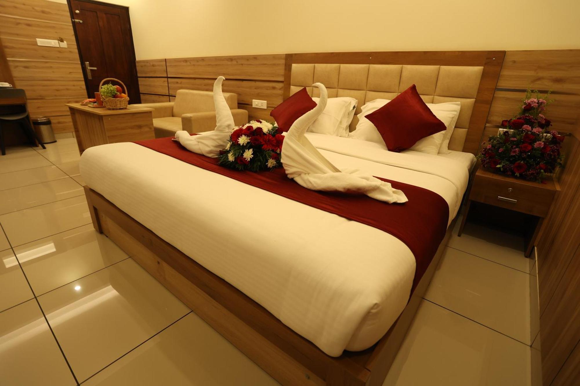Balaji Regency Kanhangad Kannangad Zewnętrze zdjęcie