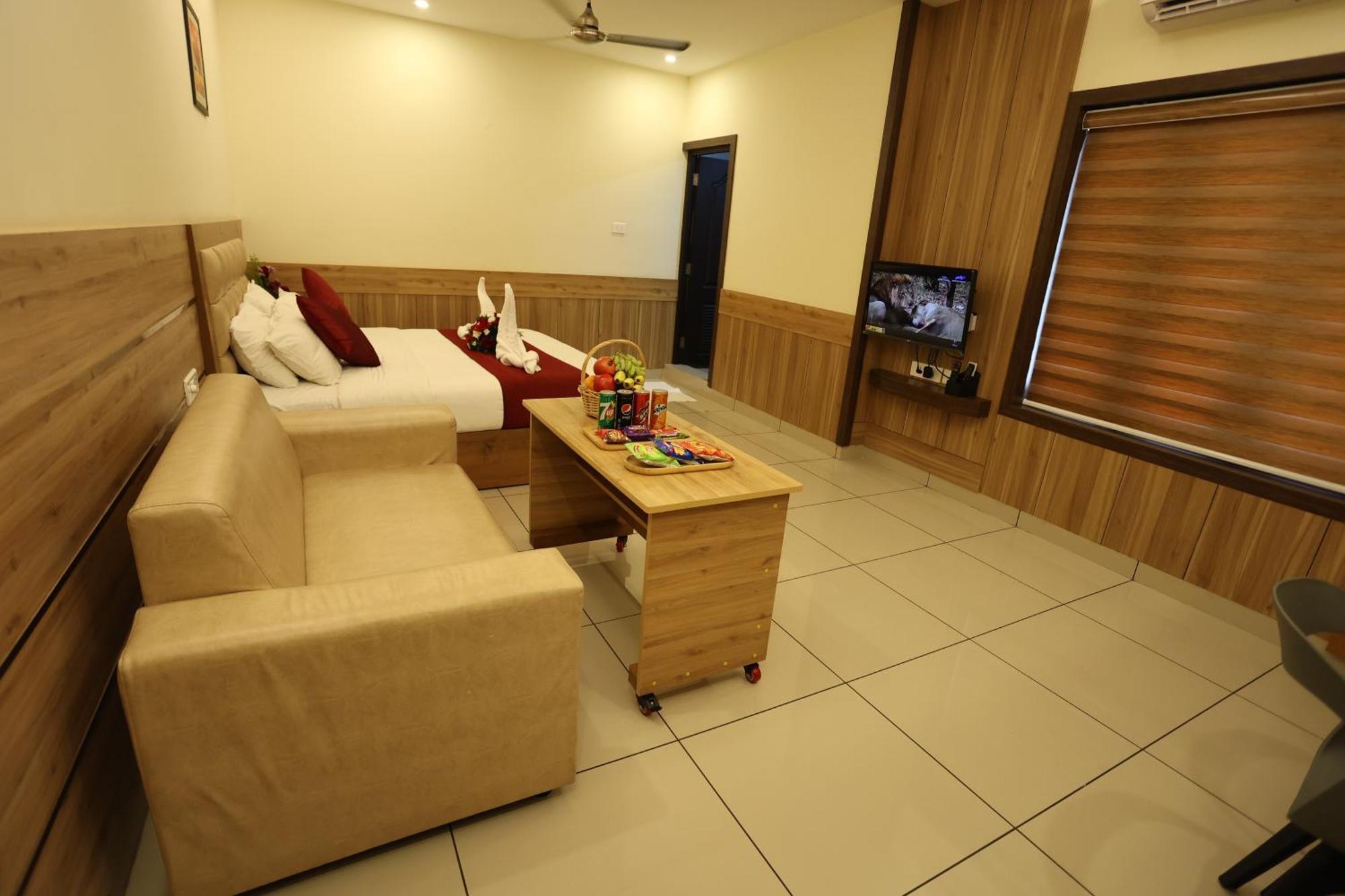 Balaji Regency Kanhangad Kannangad Zewnętrze zdjęcie